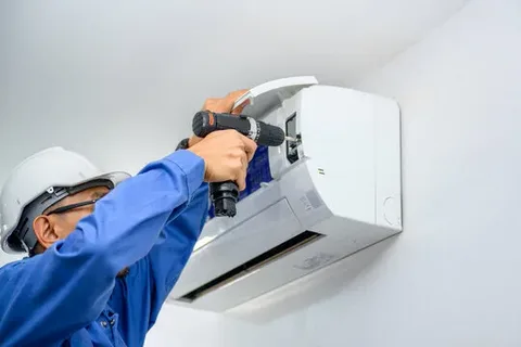 air conditioning repair company replacing old air conditioning system